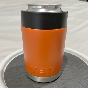Yeti can colster clay orange New